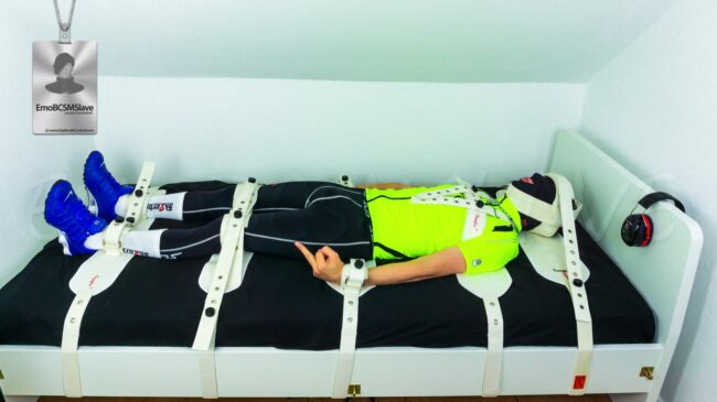 EmoBCSMSlave Tied Up in Segufix