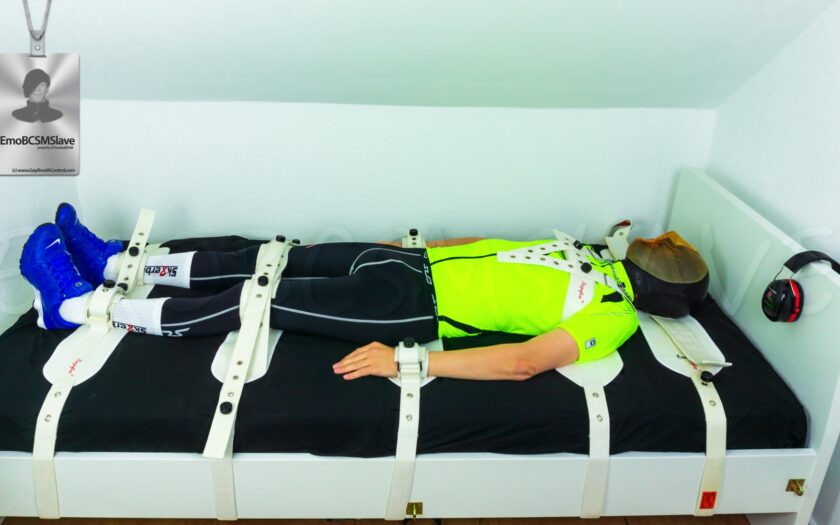 EmoBCSMSlave Tied Up in Segufix