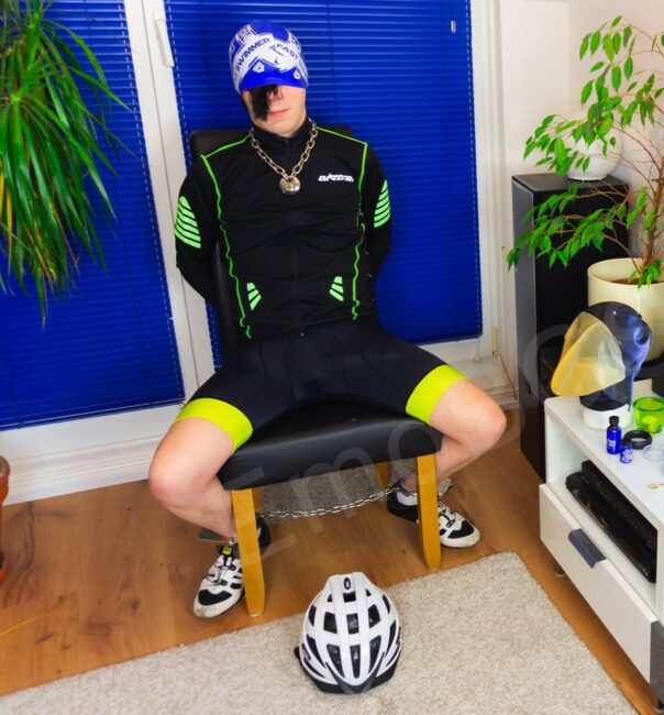 EmoBCSMSlave's Cyclist SwimCap Breathplay Session